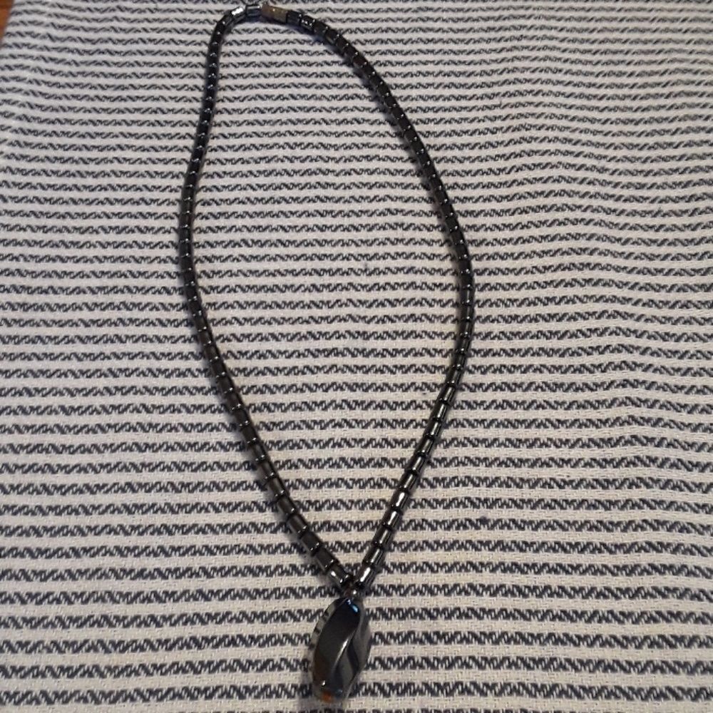 8 for $20Metallic Grey Necklace